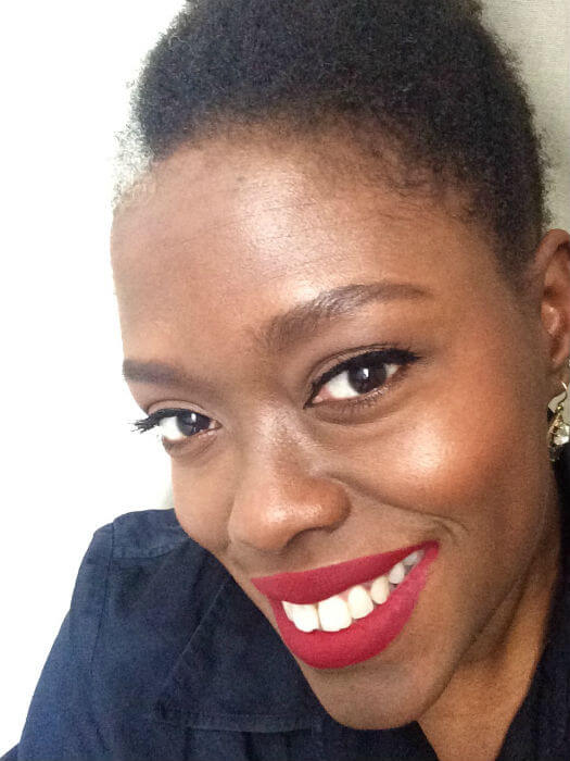 Holiday makeup look red lip tutorial for WOC Holiday makeup look red lip tutorial for WOC